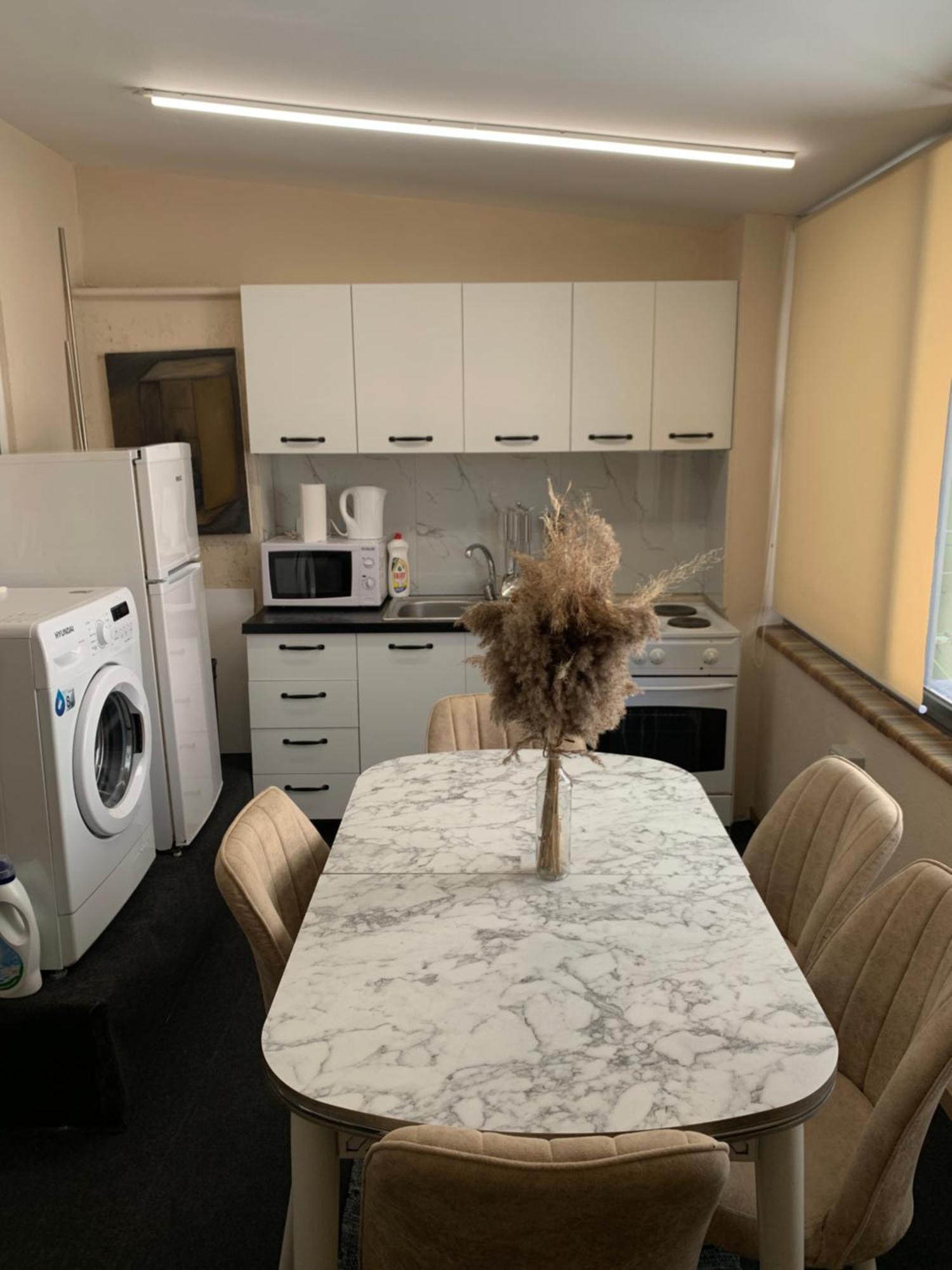 Citynest Apartments, 3-Minute Walk From The Skanderbeg Square Тирана Экстерьер фото