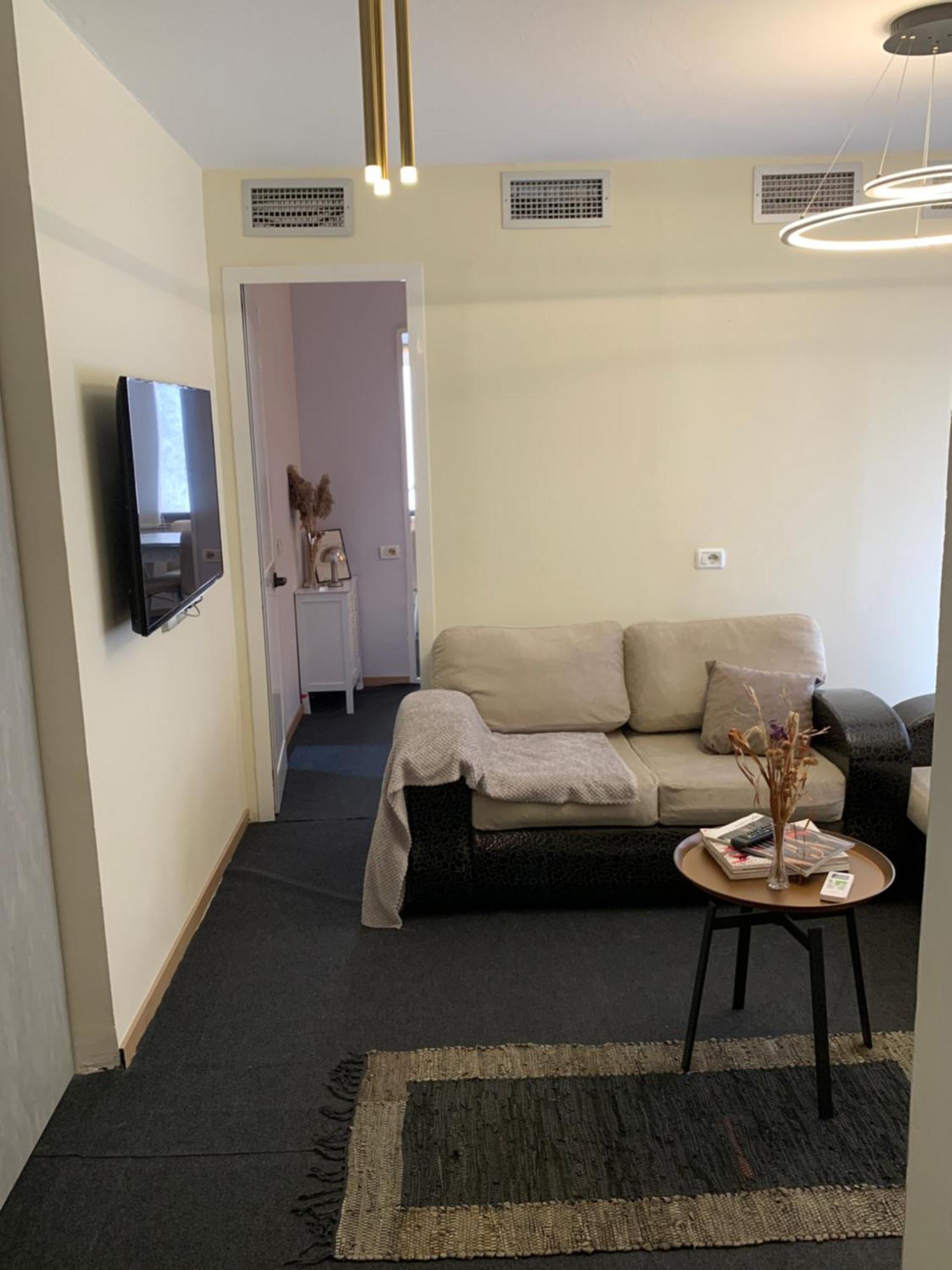 Citynest Apartments, 3-Minute Walk From The Skanderbeg Square Тирана Экстерьер фото